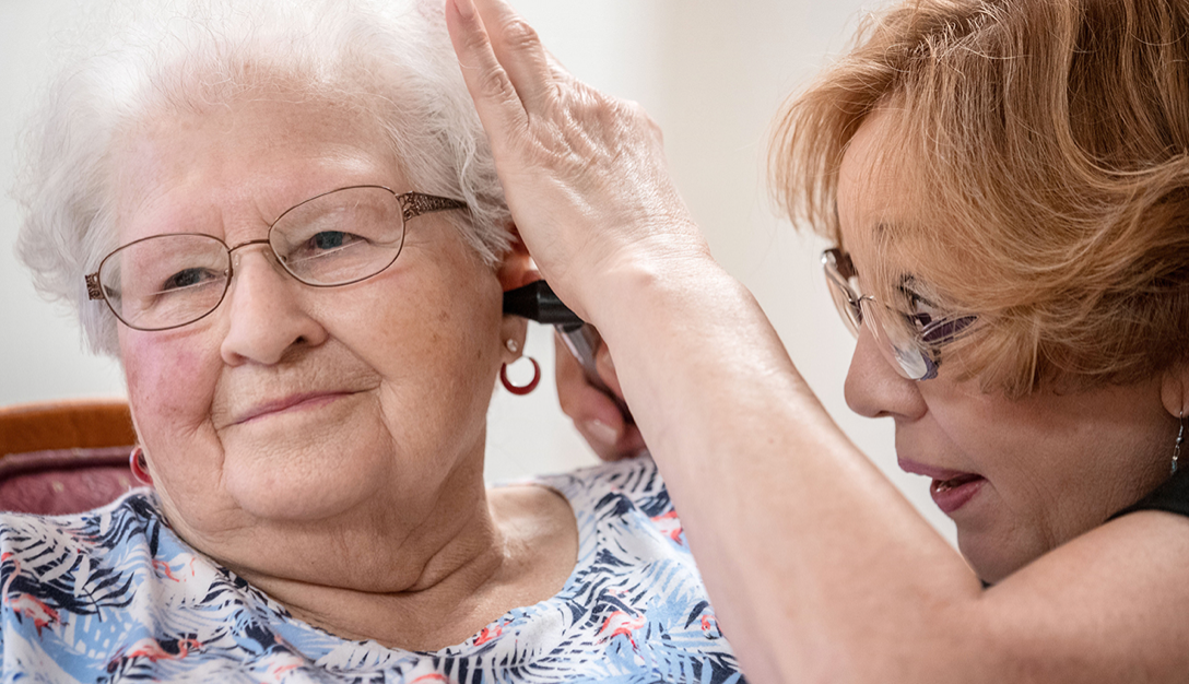 The Connection Between Earwax and Memory Loss